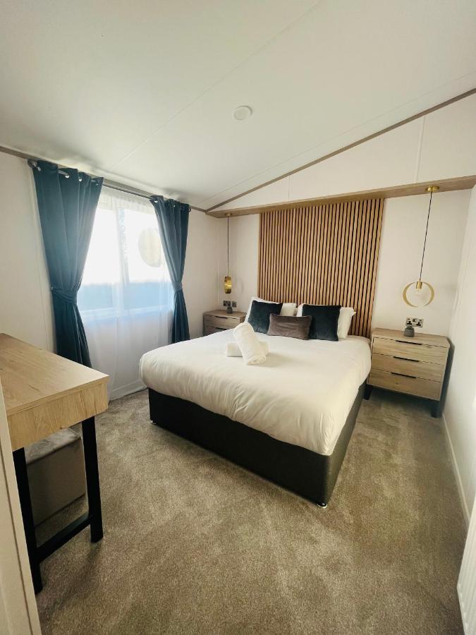 Loki'S Retreat Lodge With Hot Tub Йорк Экстерьер фото